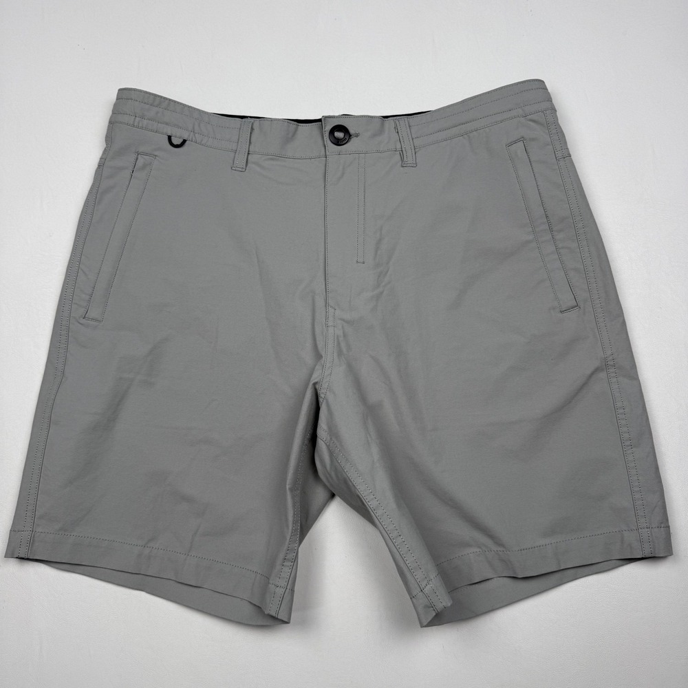 Roark Layover Pro Traveler Shorts Mens XL Gray Chino Travel Stretch 8 Inseam